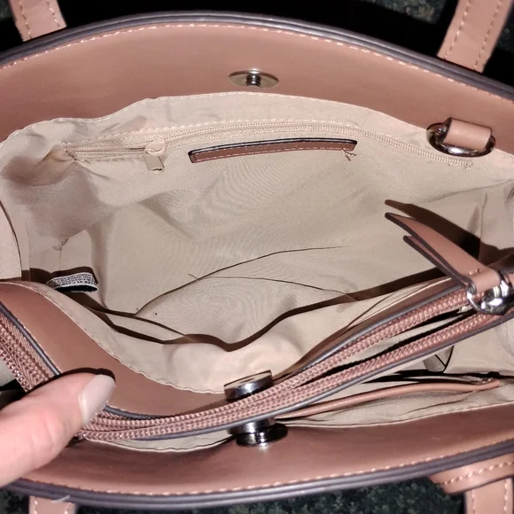 ‼️SOLD‼️Nine West Cream and Brown Satchel - Picture 6 of 10